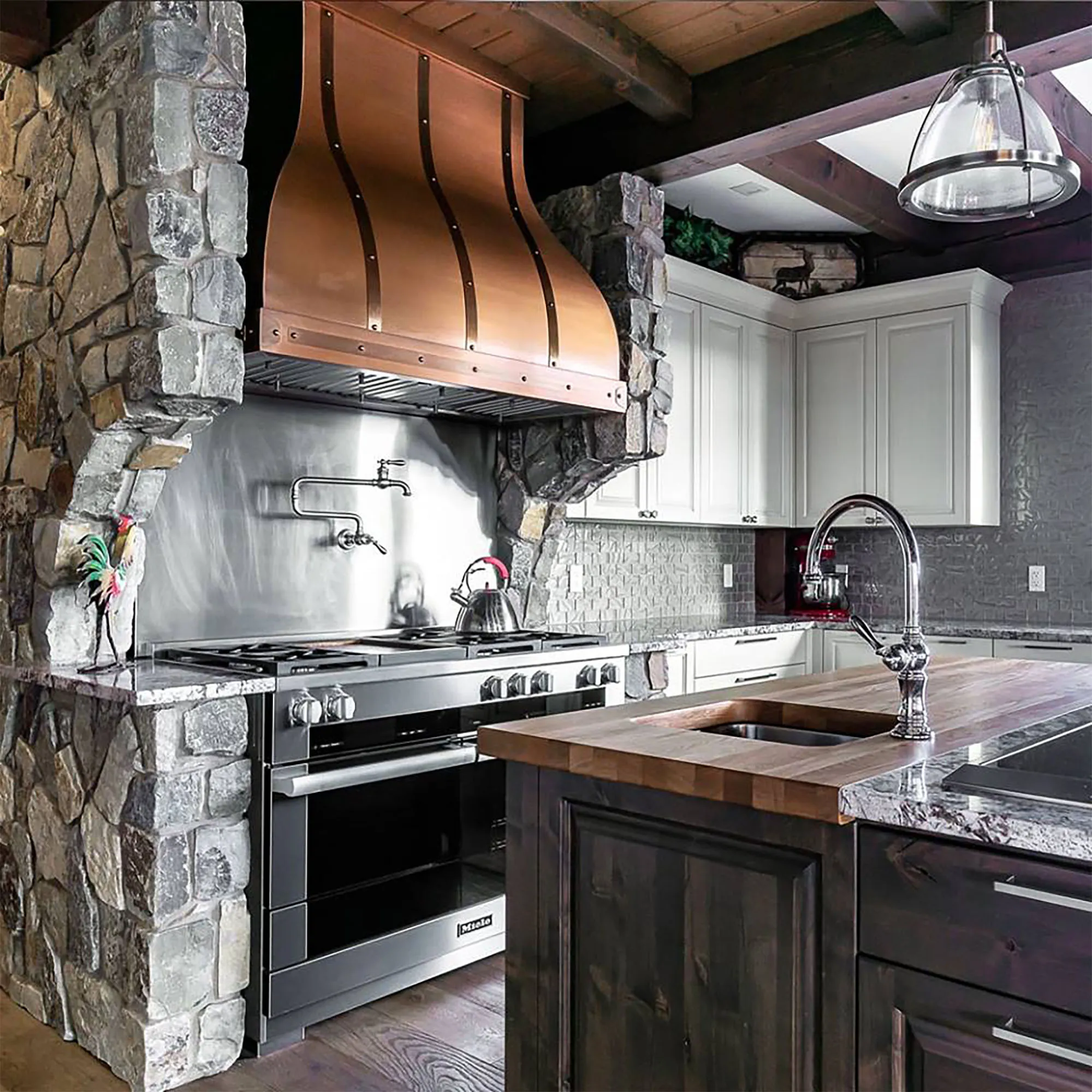 Luxurious renovated kitchen in Calgary, AB.